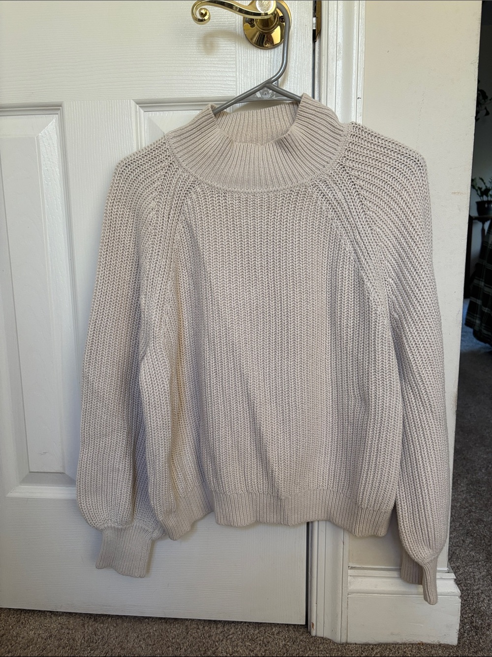 Gap Women’s Large Ivory Cropped Sweater – 100% Cotton
